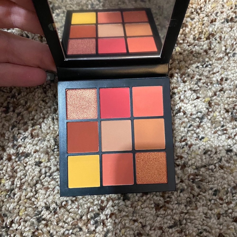 Hudson beauty coral obsession pallet